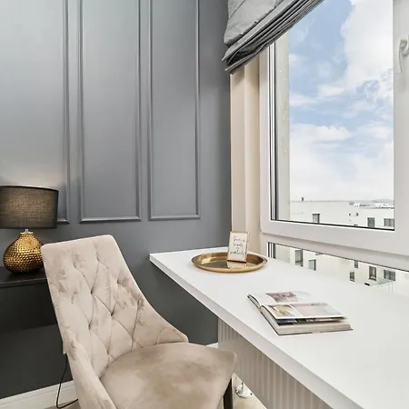 Aleja Architektow By Renters Lägenhet *