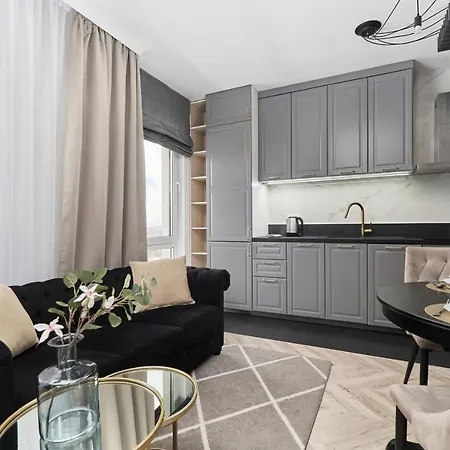 Aleja Architektow By Renters * Breslau